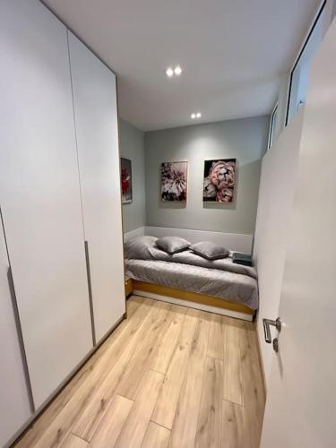 LOCATION ! Sofia Opera Apartment next to ALEXANDER NEVSKY CATHEDRAL, Sofia (Foto 7)