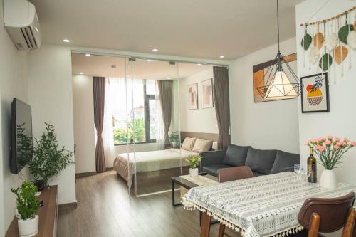 1 Bedroom • Garden View• Washing/Dry machine