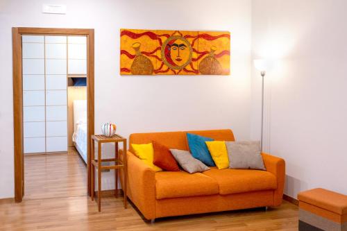 Folly Apartment, Nápoles