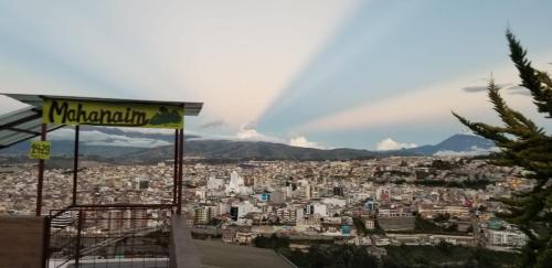 HERMOSO Y COMODO Departamento vacacional, vista unica! TOTALMENTE AMOBLADO E INDEPENDIENTE in Ambato