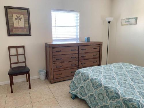 Quiet & Spacious North Palm Beach 2 bed 2 bath in North Palm Beach, USA
