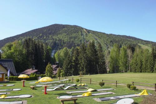 Surrounding environment, ENJOYHARRACHOV - Atraktivni slunne studio Certovka v centru Harrachova s garazovym parkovanim, Wifi- in Harrachov