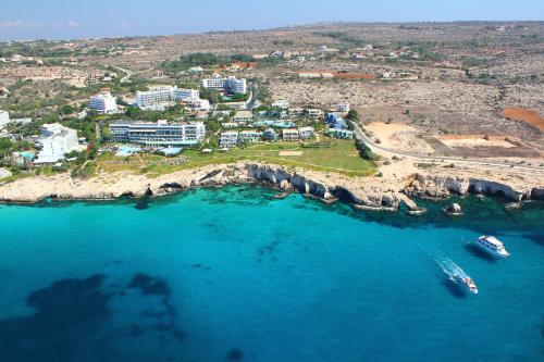 Marina Hotel - image 4