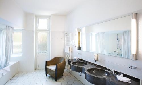 Relexa Hotel Bellevue an der Alster Room Type - Premium Double or Twin Room