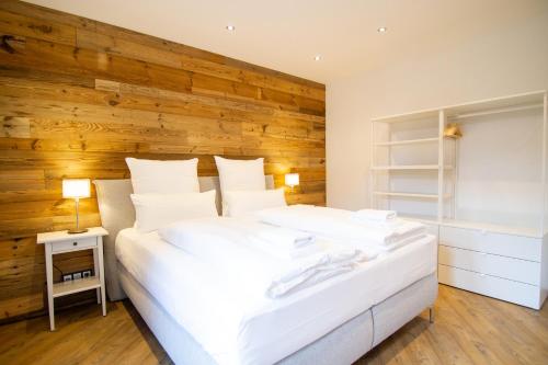 2 bedrooms, 3 beds