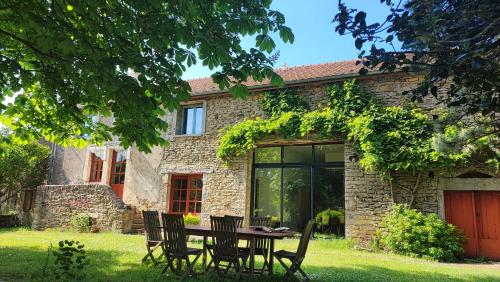 B&B Aubigny-la-Ronce - Calme et confort à la campagne en Bourgogne vinicole, - Bed and Breakfast Aubigny-la-Ronce