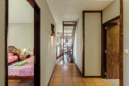 Aroeira Pool House - image 2