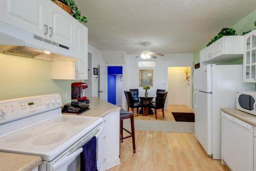Muskegon Getaway with Fire Pit, Patio Less Than 1 Mi to Lake in Muskegon, USA