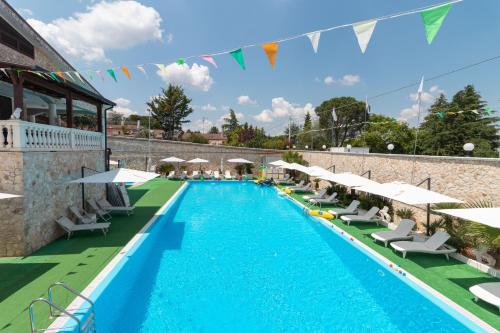 Swimming pool, In Villa sulla Murgia uno in Borgo Incoronata - Lagogemolo