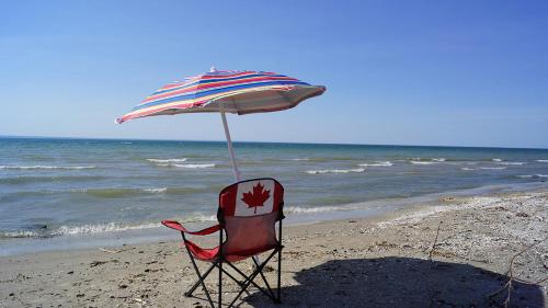 شاطئ, Pelican guest house. Village style living. Spend vacation time in Eco place! in Fort Erie