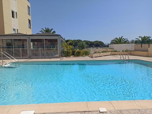 Nice seaside flat, swimming pool, Cap d'Agde