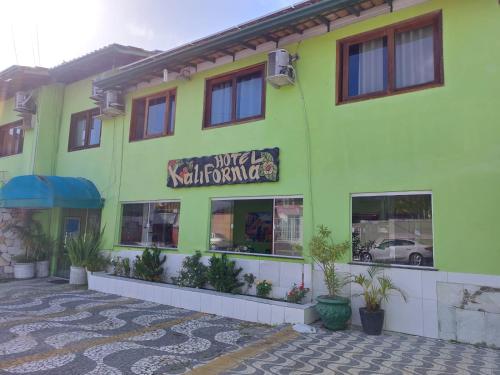 Hotel Kalifornia – Porto Seguro, OH