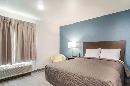 WoodSpring Suites Wixom - Novi