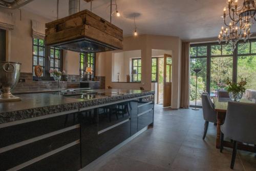 廚房, Ferienwohnung in den Dorfwiesen in 格爾斯費爾德/羅恩