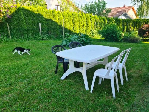 Dārzs, Vaste studio chaleureux in Granges-Narboz