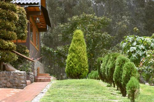 Visita Cuenca y quédate en Picota Cucho una encantadora quinta VIP con jacuzzi y turco a 10km del centro de la ciudad -16 huéspedes