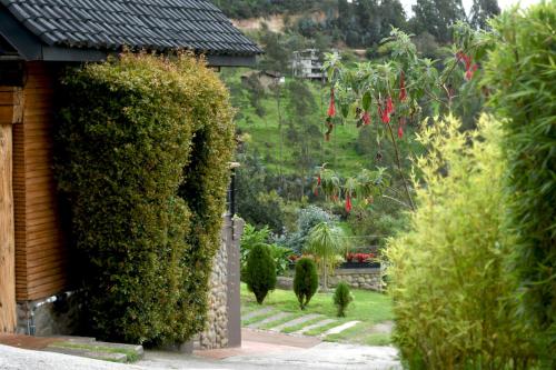 Visita Cuenca y quédate en Picota Cucho una encantadora quinta VIP con jacuzzi y turco a 10km del centro de la ciudad -16 huéspedes