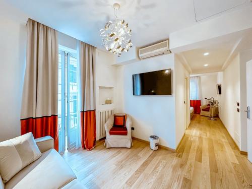 Hotel Jolanda Room Type - Premium Quadruple Room