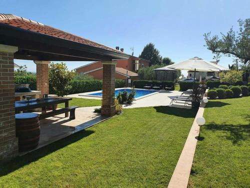 Villa Jolanda – khách sạn tại Baldasi