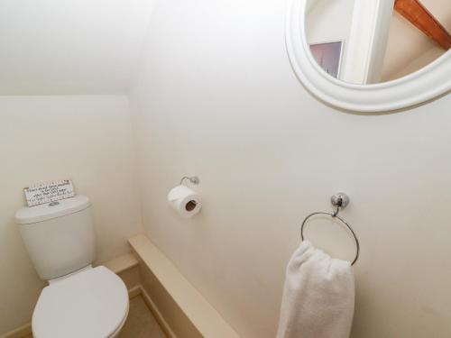 The Coach House Haverfordwest - image 2
