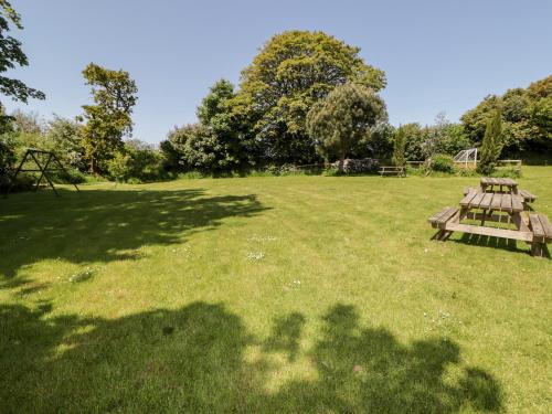 The Coach House Haverfordwest - image 11