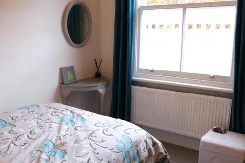 Trendy 2BD flat in West Hampstead