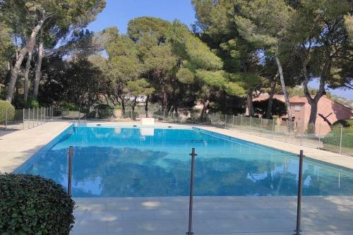Piscine, Maison 8p, Superbe Vue Mer, Piscine 25x10m, 300m plage, Tennis, Domaine sécurisé (Maison 8p, Superbe Vue Mer, Piscine 25x10m, 300m plage, Tennis, Domaine securise) in La Baumette