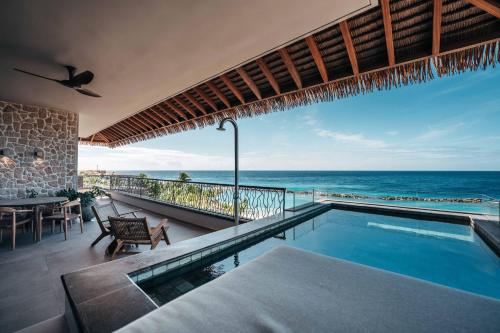 Uitzicht, Kontiki Beach Resort in Marie Pampoen