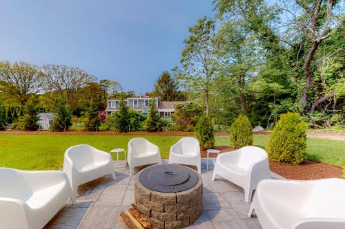 New England Getaway in 東丹尼斯 (MA)