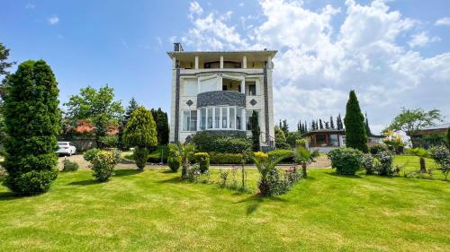 Heaven Garden Villa