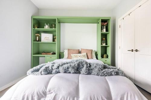 Downtown Modern Farmhouse-Pool- Sleeps 12 in San Antonio, USA