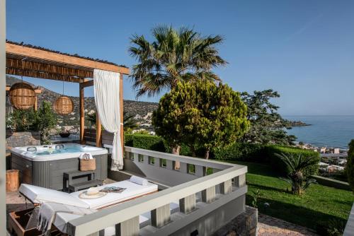  Everest Apartments and Suites in Stalida
