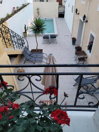 Le Soleya - Centre village - Piscine - 2 pers in Bessan