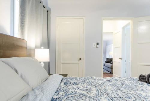 Cozy Apartment at the Central of Eagle Rock