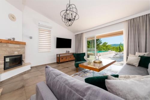 Luxury Vila Divina-Exceptional privacy in Celopeci