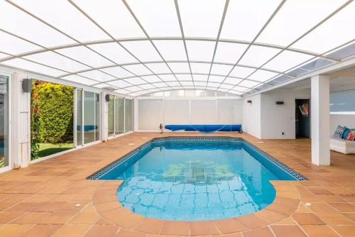 Ohana Luxury Villa with Heated Pool