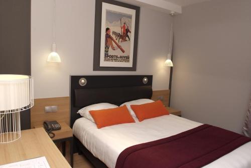 Logis Grand Hôtel Des Bains - image 14