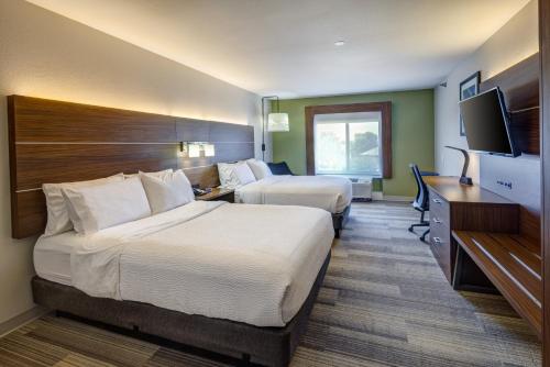Holiday Inn Express & Suites Shelbyville Indianapolis by IHG