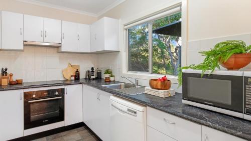 Kangaroo Cottage in Currarong