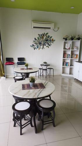 Facilities, Olive Hotel in Larkin