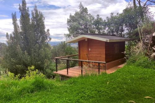 Visita Cuenca y quédate en Picota Cucho una encantadora quinta VIP con jacuzzi y turco a 10km del centro de la ciudad -16 huéspedes