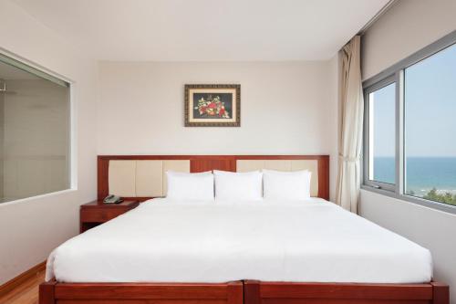 Family Room with Sea View