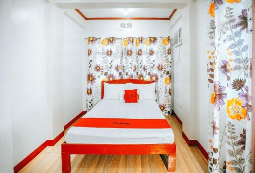 . RedDoorz at S and L Apartelle Daraga Albay