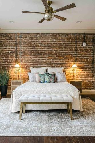 Urban Oasis w/Sunroom-Downtown Columbia in Columbia, USA