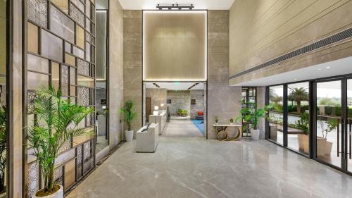 Holiday Inn Gurugram Sector 90, an IHG Hotel photo 2
