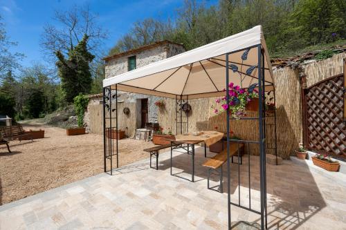 Podere del Ciacchi Among Tuscany Greenery - Happy Rentals