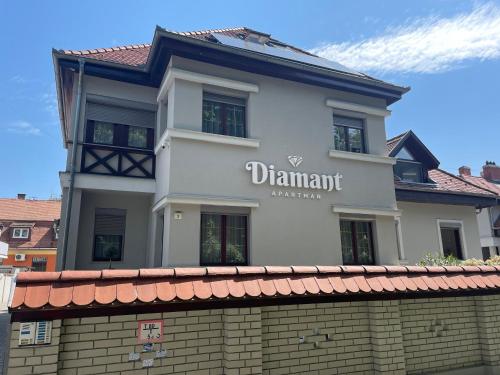 Diamant Apartmanház, Eger