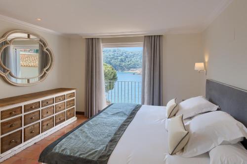 Villa with Sea View image 7