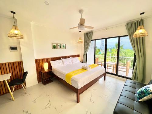 room detail thumbnail 2