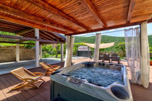 Villa Big Valley in Veli Dol